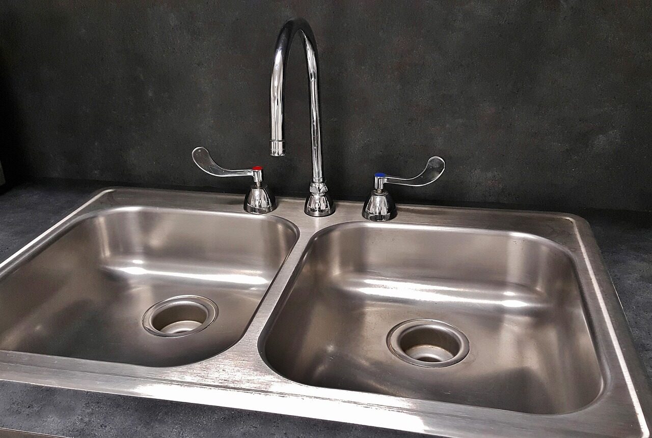 basin, sink, kitchen sink, tap, drain, faucet, nature, countertop, water, plumbing, dishes, dirty dishes, dishwashing, wash, clean, shiny, stainless steel, gray water, gray kitchen, gray clean, United States, Texas, Houston