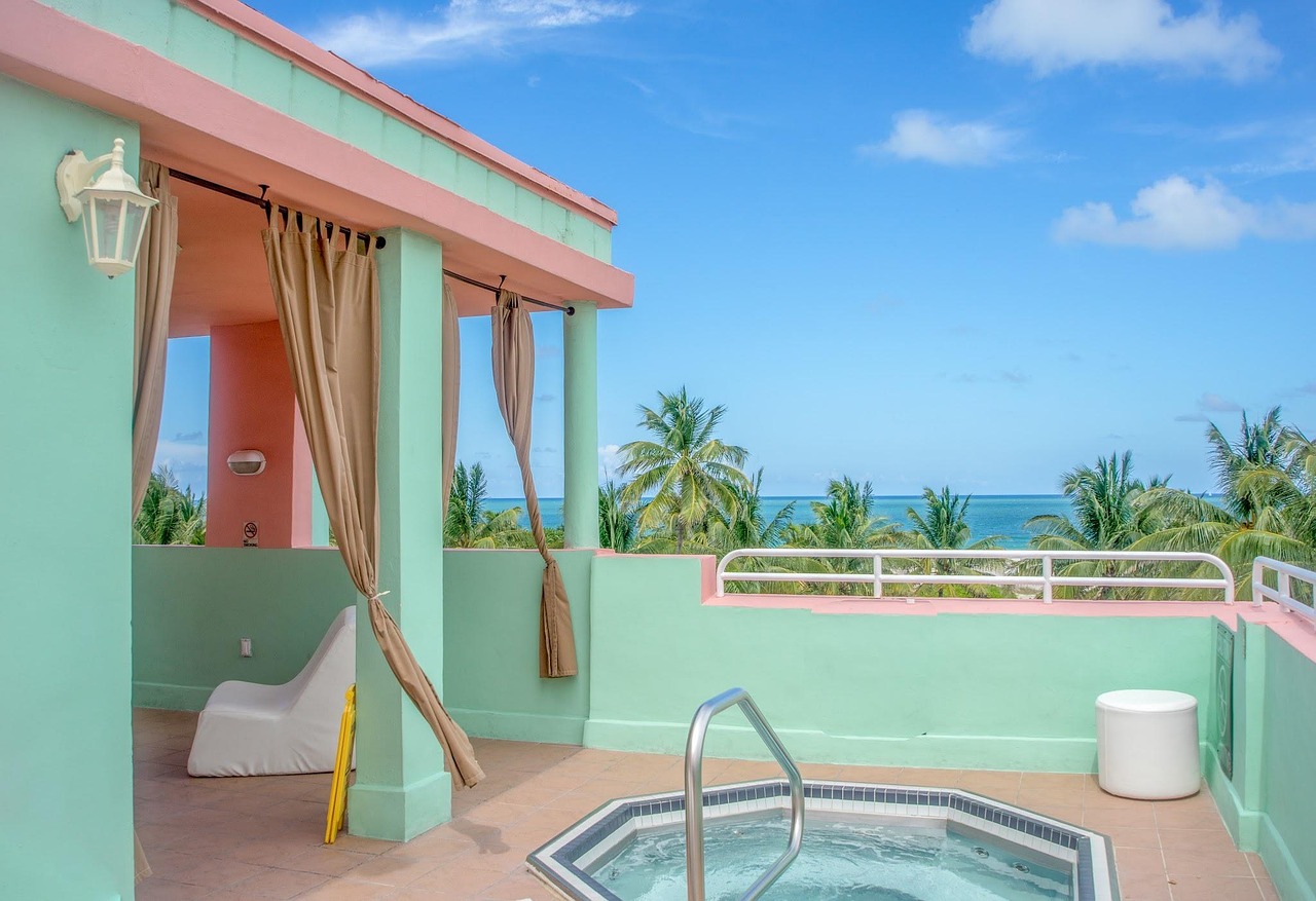 south beach, florida, view, scenic, blue sky, ocean, vacation, travel, water, architecture, sky, tropical, palm, blue, summer, nature, resort, colorful, skyline, tourism, hotel, luxury, hot tub