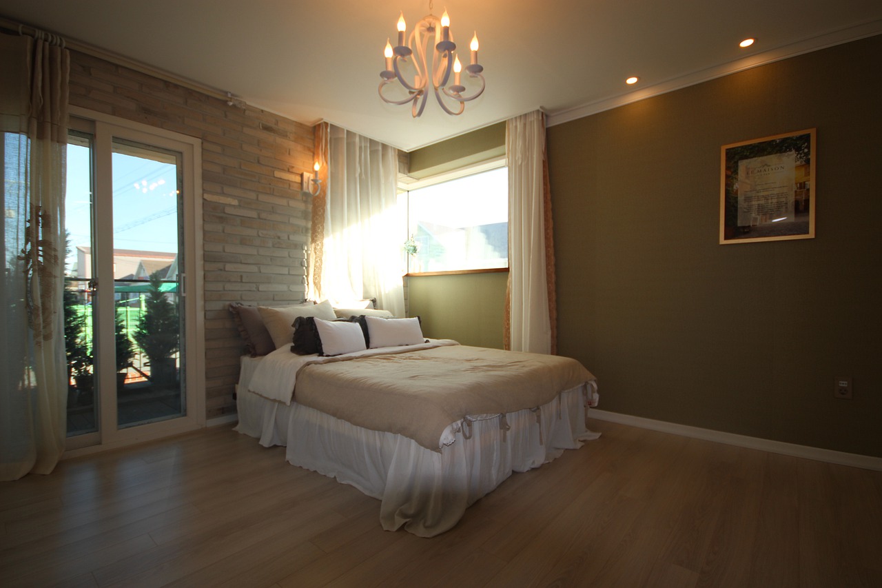 Bedroom Lighting Room Bed Home  - nolinebrain / Pixabay