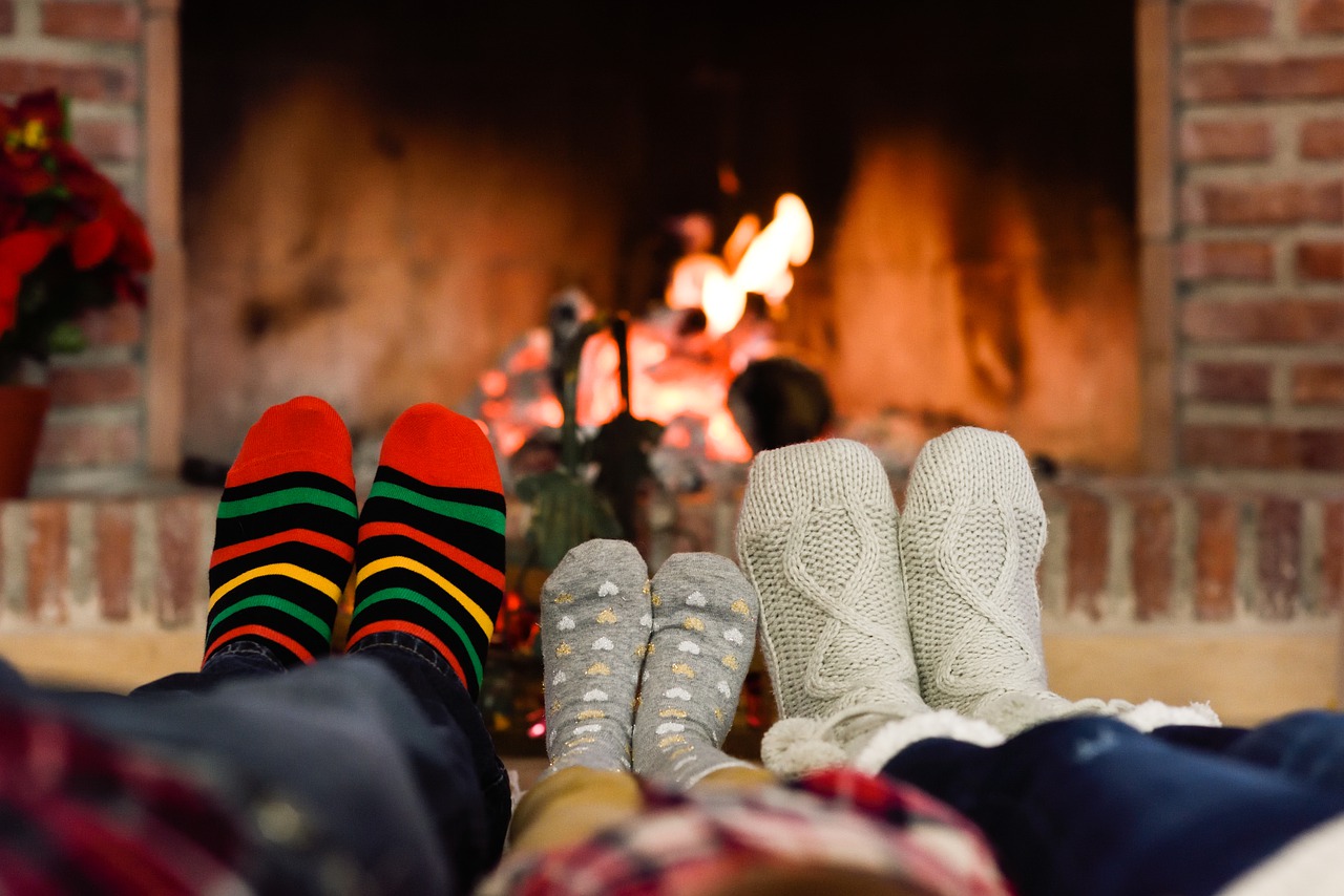 Feet Socks Cozy Comfortable Family  - s-wloczyk2 / Pixabay