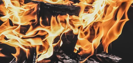 Fire Flame Carbon Wood Burn Heat  - Alexas_Fotos / Pixabay