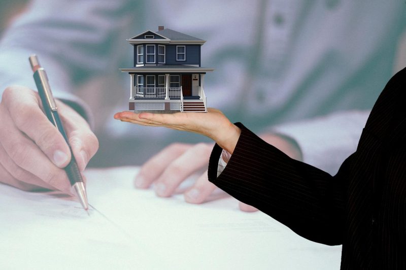 House Property Real Estate Mortgage - Tumisu / Pixabay