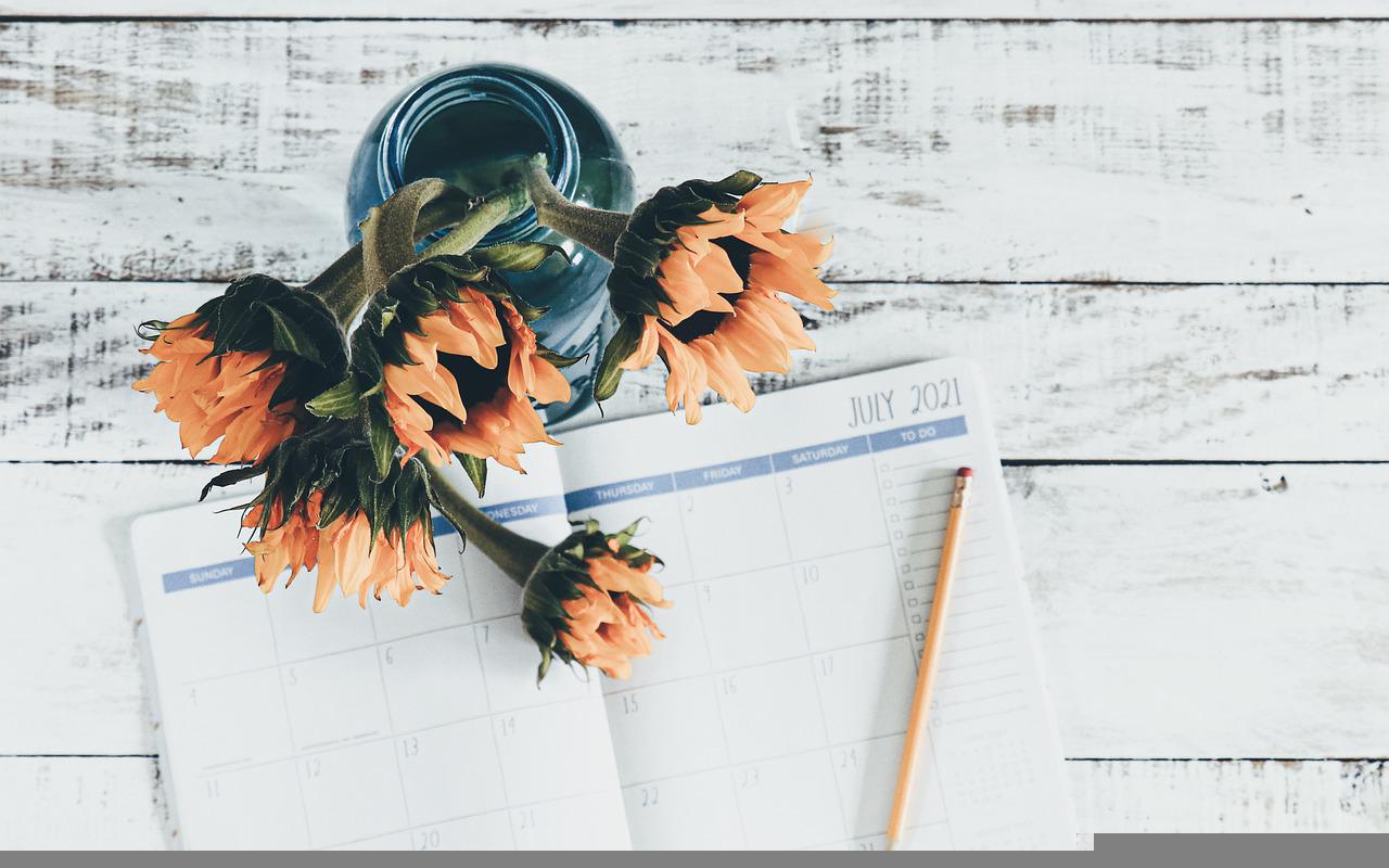 Sunflowers Calendar Planner Flowers  - hudsoncrafted / Pixabay