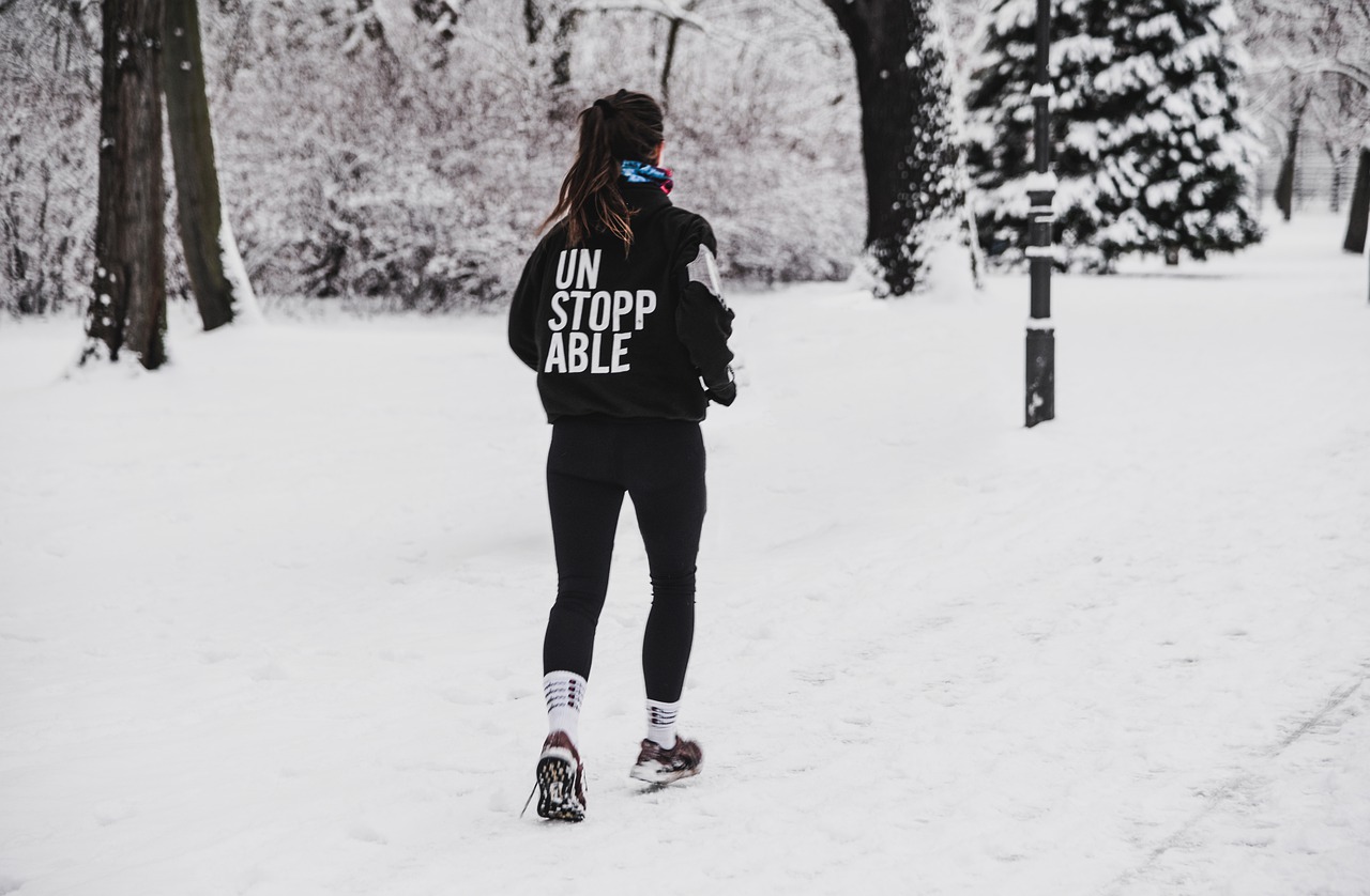 Woman Jog Winter Snow Girl Person  - wal_172619 / Pixabay